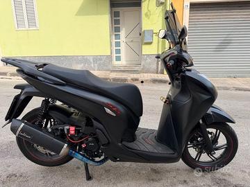 HONDA SH350 SPORT 10/2023 Km 4975
