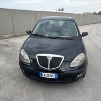 Lancia Ypsilon 1.2 16V Argento