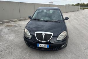 Lancia Ypsilon 1.2 16V Argento