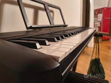 Yamaha Psr f52
