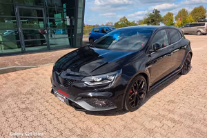 Megane 300CV R.S. Trophy valutiamo usato /