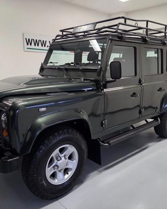 LAND ROVER Defender 110 2.4 TD4 7 POSTI AUTOVETT
