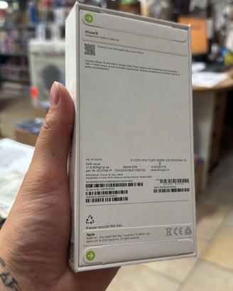 APPLE iPhone 16 128GB Verde acqua