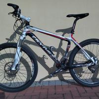 MTB Olympia CSLX 1.5 da 26'' in carbonio