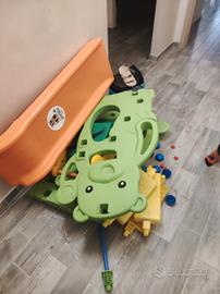 scivolo con altalena