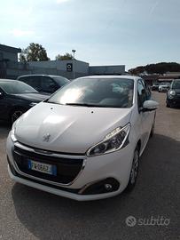 Peugeot 208 BlueHDi 100 5 porte Allure