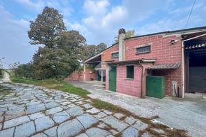 CAPANNONE A CASTELVETRO PIACENTINO