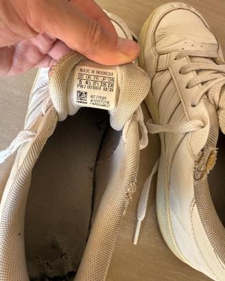 Sneakers Adidas --- Bianche ---