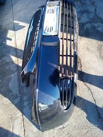 Paraurti anteriore chrysler Voyager anno 2003