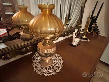 Lampada da tavola devorativa