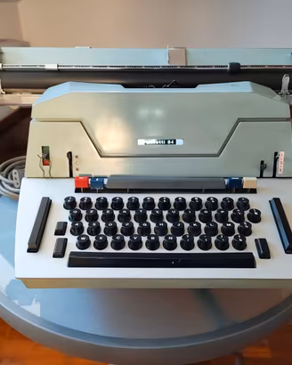 Olivetti 84 – macchina da scrivere elettrica