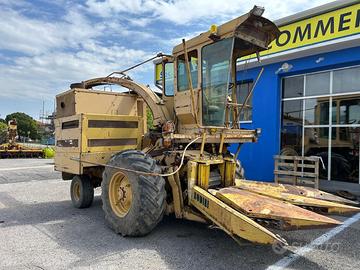 Trincia Semovente New Holland 1895 con Testata Mai