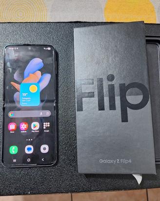 Samsung Z Flip 4