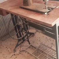 Macchina da cucire  d'epoca SINGER 