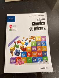 Libro di chimica