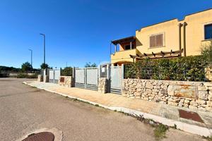 VILLA A SCHIERA A NARDÒ