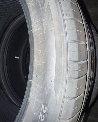 Quattro gomme quattro stagioni nuove al prezzo 170