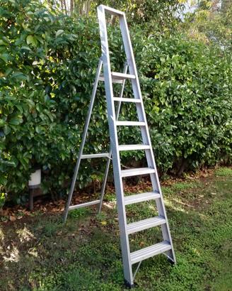 scala  in alluminio 8 gr. marca Frigerio