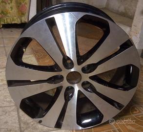 Cerchi in lega Kia Sportage da 18 pollici