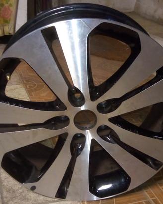 Cerchi in lega Kia Sportage da 18 pollici