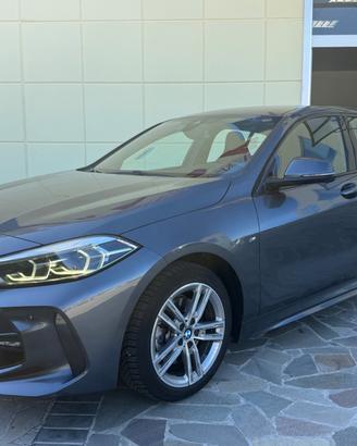 Bmw 118 118d 5p. Msport