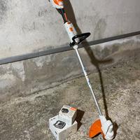 Decespugliatore a batteria FSA 57