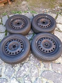 4 gomme Goodyear Vector 4 Seasons 195 60 15 e cerc