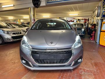 Peugeot 208 PureTech 82 Stop&Start 5 porte Signatu