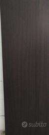 Armadio Ikea con anta wengé