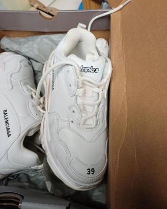 Balenciaga triple S