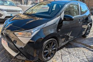 Toyota Aygo Connect 1.0 VVT-i 72 CV 5 porte x-clus