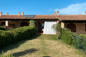 Appartamento in borgo a Riparbella