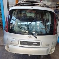 Portellone nudo TOYOTA YARIS VERSO del 2002