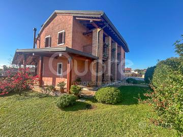 Villa d'epoca / indipendente - Moruzzo