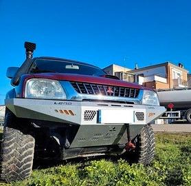 PARAURTI ANTERIORE USO GRAVOSO PER MITSUBISHI L200