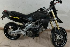 Aprilia dorsoduro 750 A2