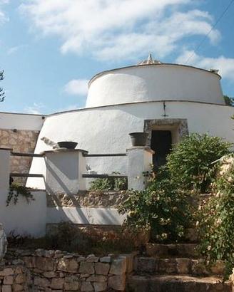 Trullo villa con piscina