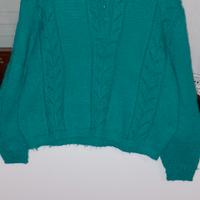 maglione in lana colore verde 