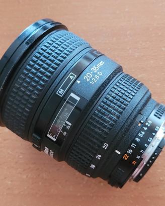 Obbiettivo Nikon