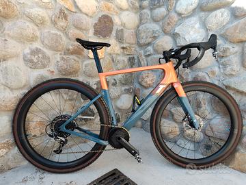 3T Exploro Racemax taglia 54