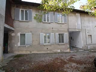 Appartamento bilocale arredato e con posto a