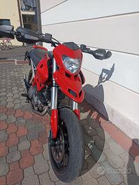 ducati hypermotard 796   2010