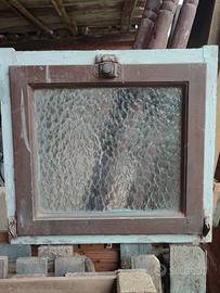 Finestrella a Vasistas 