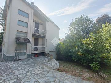 BIFAMILIARE A BARLASSINA