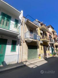 3 LOCALI A ISOLA DELLE FEMMINE