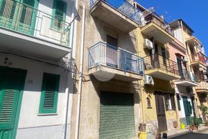 3 LOCALI A ISOLA DELLE FEMMINE