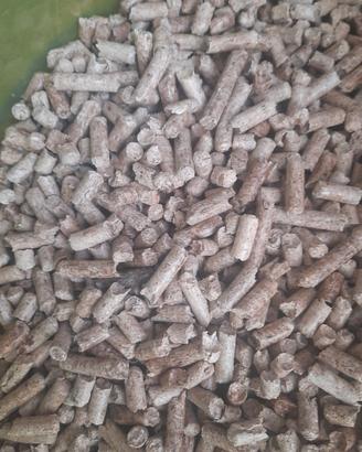 Pellet abete per stufe caldaie termocamino legna
