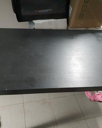 Tavoli di colore nero misura 125 x75