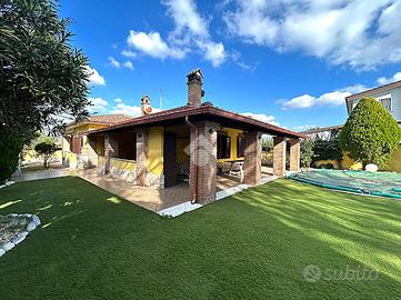 VILLA SINGOLA A ARDEA