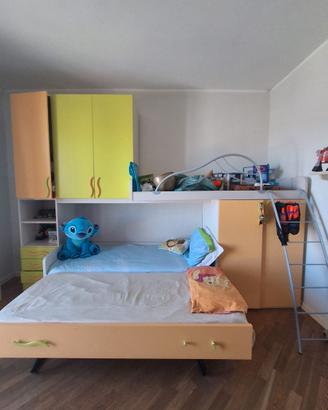 Cameretta a ponte completa con 3 letti e armadi